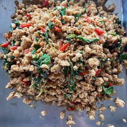 กะเพราไก่สับ