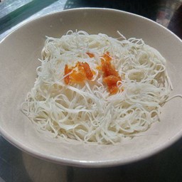เส้นหมี่เปล่า
