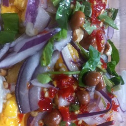 ยำไข่ดาว