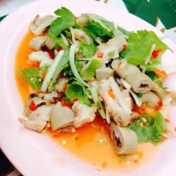 ยำไส้ตัน