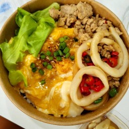 ข้าวไข่ข้น (rich enjoy eggs.)