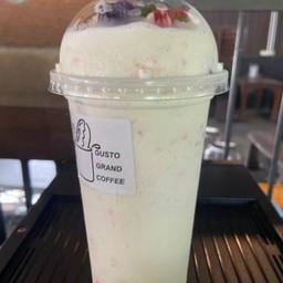 โยเกิร์ต ปีโป้ปั่น