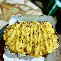 มันฝรั่งย่างชีส