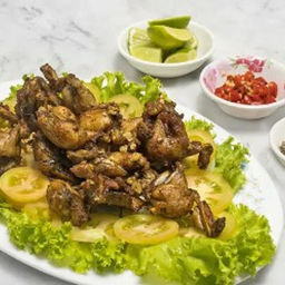 กบทอดกระเทียม