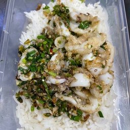 คั่วพริกเกลือ ปลาหมึก
