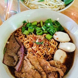 เส้นมาม่าน้ำ