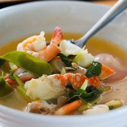 โป๊ะแตกทะเล