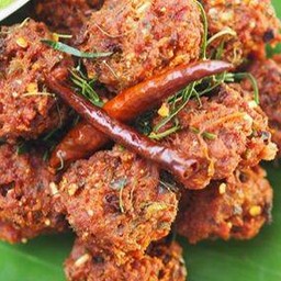 ข้าวเหนียวลาบหมูทอด