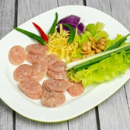 แหนมทรงเครื่อง