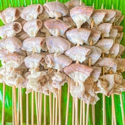 ไส้เล็กหวาน ถ้าขมเอาตีนมายันหน้าพ่อค้าได้