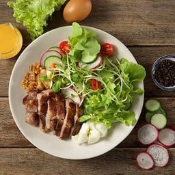 สลัดหมูย่าง