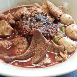 เล็กหมูน้ำตก( พิเศษ )Thin Rice Noodles with Namtok Pork ( Spicial )