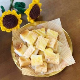 ขนมปังปิ้ง เนยนม