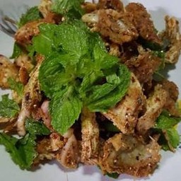 ลาบไก่ทอด