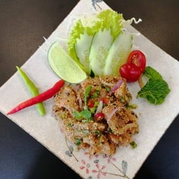 ลาบแซลมอน