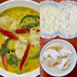 Set แกงเขียวหวานปลากรายแท้ (แกงเขียวหวาน+ข้าวหรือขนมจีน+กล้วยบวชชี)