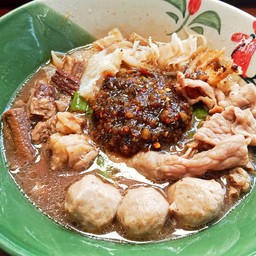 หมี่เนื้อน้ำตก (พิเศษ ) Vermicelli with Namtok Beef ( Special )