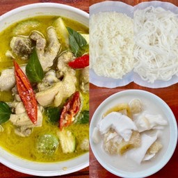 Set แกงเขียวหวานไก่ (แกงเขียวหวาน+ข้าวหรือขนมจีน+กล้วยบวชชี)