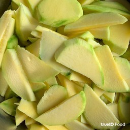 เจ๊มุกผลไม้สด&ขนมพม่า