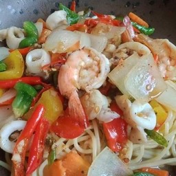 สปาเกตตีขี้เมากุ้ง