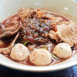 วุ้นเส้นหมูน้ำตก (พิเศษ) Glass Noodles with Nomtok Pork ( Special )
