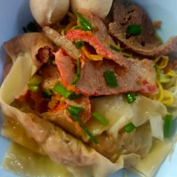 บะหมี่หมูแดง