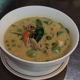 แกงเขียวหวานเนื้อ