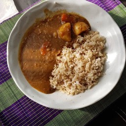 ข้าวรากแกงกะหรี่