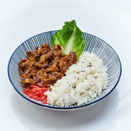 ข้าวหน้าเนื้อผัดซอส