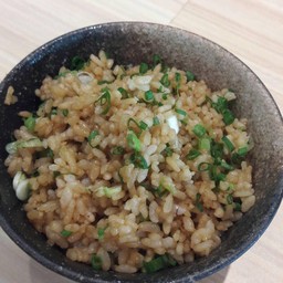 ข้าวผัดกระเทียม