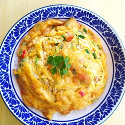 ข้าวไข่เจียวหมูสับไส่พริกสด