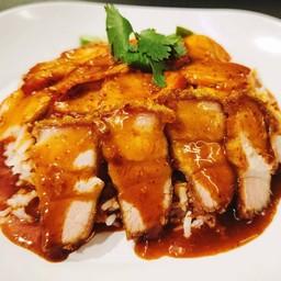 ข้าวหมูแดง หมูกรอบ