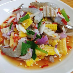 ยำกุ้งสดยอ+ข้าวโพด  ไม่ปลาร้า