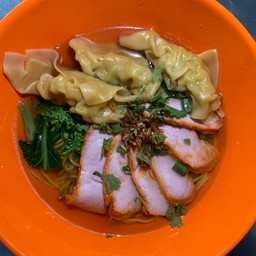 บะหมี่เกี๊ยวหมูแดง