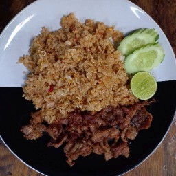 ข้าวผัดน้ำพริก