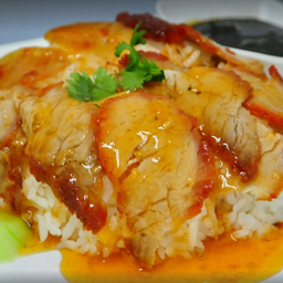 ข้าวหมูแดง
