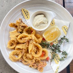 CRISPY CALAMARI
