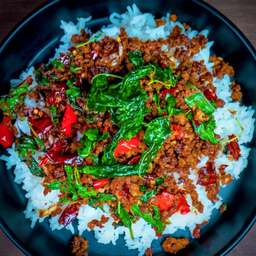 ข้าวกะเพราเนื้อโคขุน