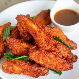 ปีกไก่ทอดอาโนส์ซอส