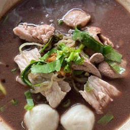 ก๋วยเตี๋ยวหมูน้ำตก