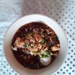 เส้นเล็กน้ำตก