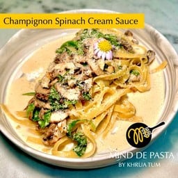 Champignon with Spinach Cream Sauce