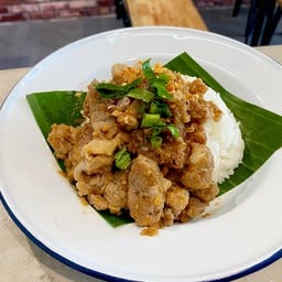 ข้าวหมูกระเทียม