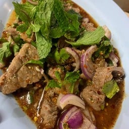 น้ำตกเนื้อ