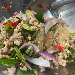ยำวุ้นเส้นหมูสับ