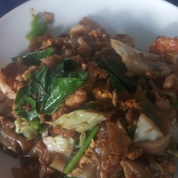 ผัดซีิอิ้วหมู