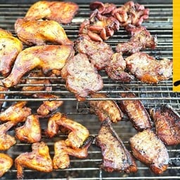 ฮฮ.จานด่วน ( หอยทอด ตามสั่ง ก๋วยเตี๋ยวคั่วไก่) หน้าวิทยาลัยอาชีวะอยุธยา