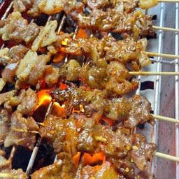 หมูย่างน้ำตกไซร้ M (25ไม้) ฟรีผักสด