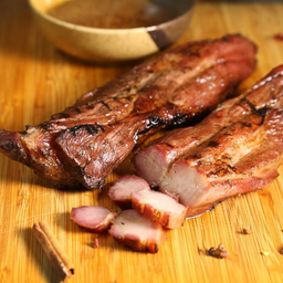 หมูแดงย่างถ่าน 500 กรัม (สำหรับหั่นพร้อมทาน)