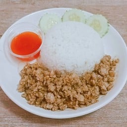 ข้าวหมูสับกระเทียม
